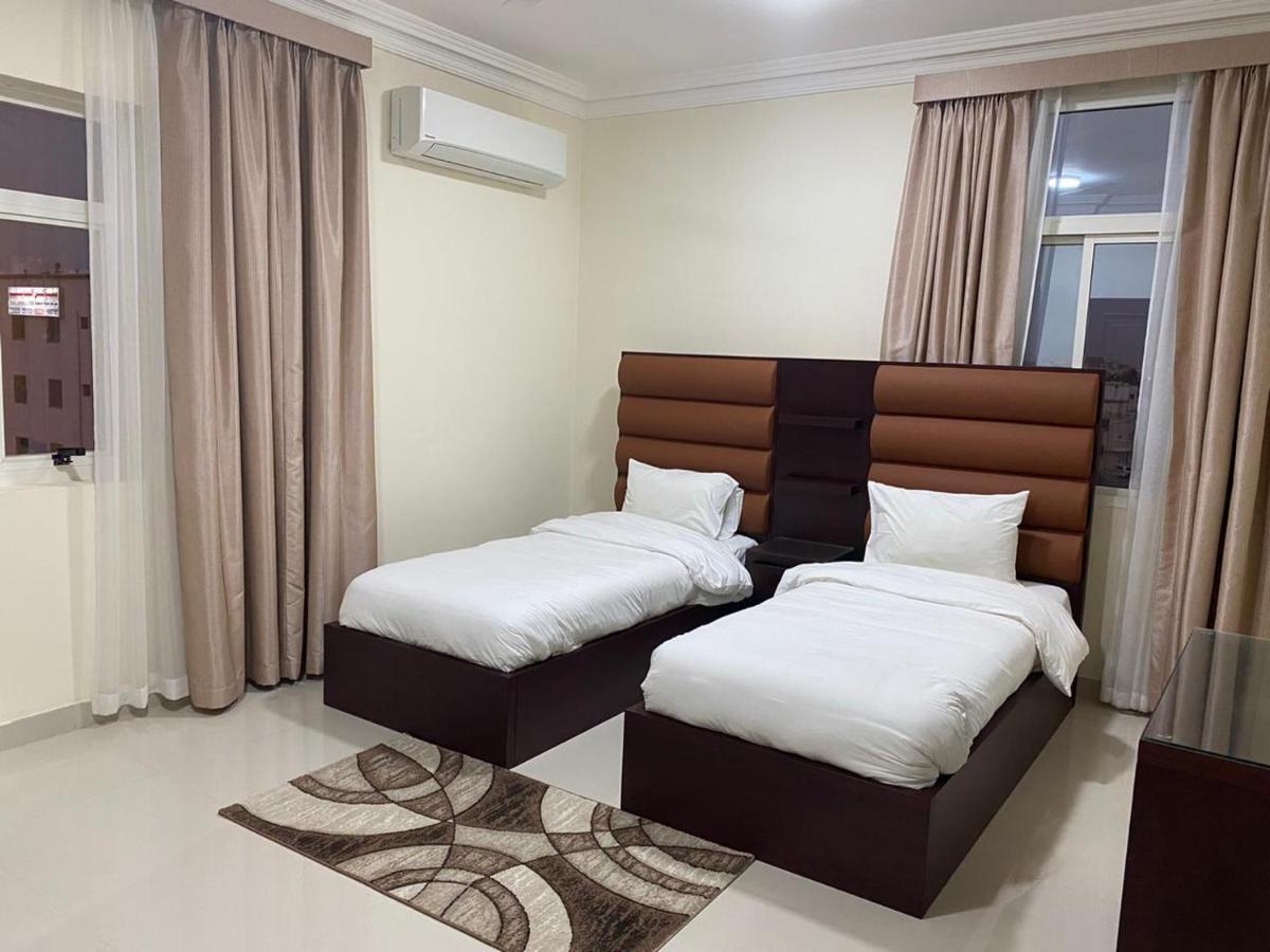 Red 10 - Razat Alard 2 Apartment Salalah Bagian luar foto
