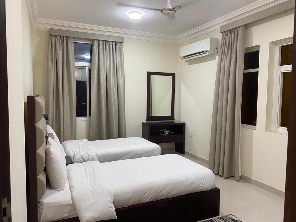 Red 10 - Razat Alard 2 Apartment Salalah Bagian luar foto